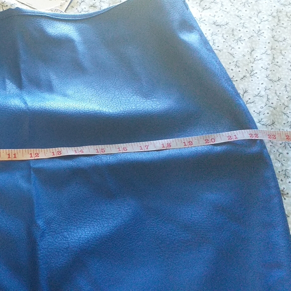 Adidas women skirt - Picture 7 of 8